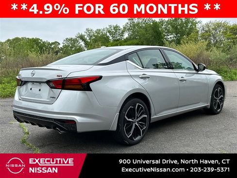New 2025 Nissan Altima 2.5 SR image 2