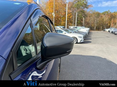 Used 2024 Subaru Crosstrek 2.5i Wilderness image 11