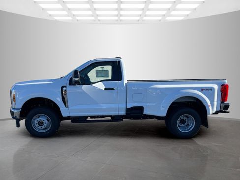 New 2026 Ford F350 XL w/ FX4 Off-Road Package image 8