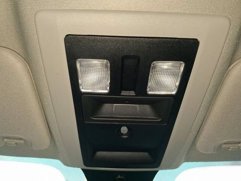 Used 2022 RAM 1500 Tradesman w/ Chrome Appearance Group AWD/4WD image 8