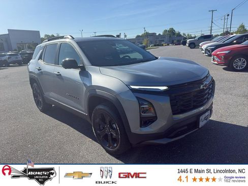 New 2026 Chevrolet Equinox LT w/ Convenience Package II FWD image 1