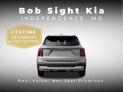 New 2026 Kia Sorento S w/ S Panoramic Sunroof Package FWD image 5