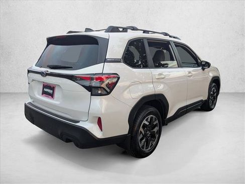 Used 2026 Subaru Forester Premium AWD/4WD image 2