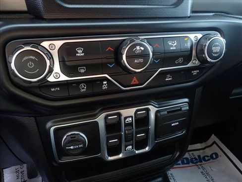 Used 2022 Jeep Gladiator Sport AWD/4WD image 20