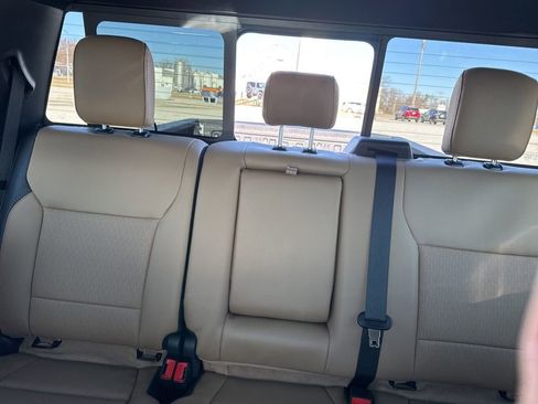 New 2026 Ford F250 Lariat w/ Black Appearance Package image 27