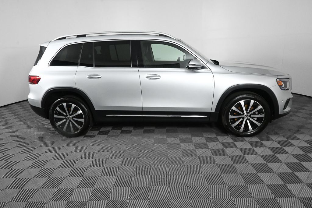Certified 2023 Mercedes-Benz GLB 250 4MATIC image 26