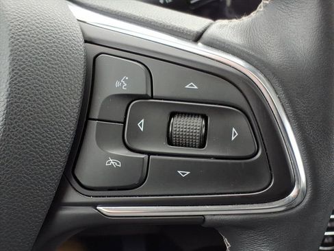 Used 2023 Buick Encore GX Essence w/ Experience Buick Package image 23