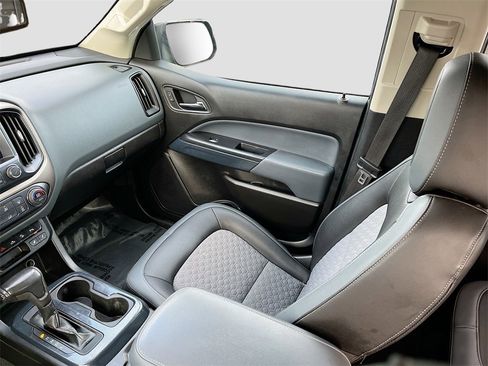 Used 2019 Chevrolet Colorado Z71 image 21