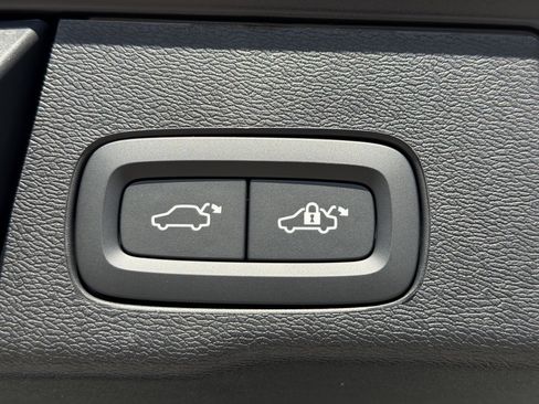 New 2026 Volvo XC60 B5 Plus w/ Protection Package AWD/4WD image 11
