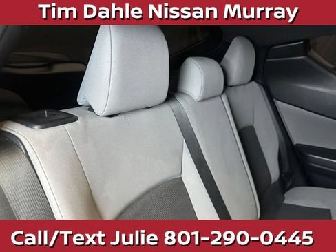 Used 2019 Toyota C-HR XLE FWD image 19