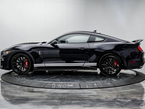 Used 2022 Ford Mustang Shelby GT500 w/ Technology Package image 5