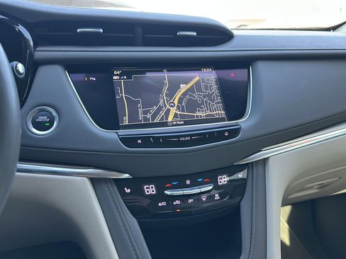 Used 2019 Cadillac XT5 Luxury image 31