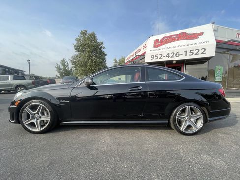 Used 2012 Mercedes-Benz C 63 AMG Coupe image 3