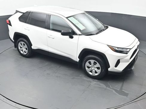 Used 2023 Toyota RAV4 LE AWD/4WD image 42