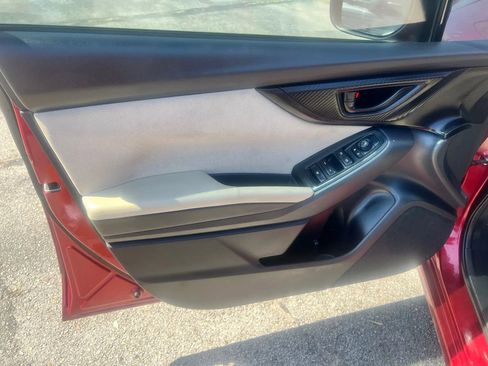 Used 2018 Subaru Impreza 2.0i image 11