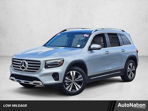 Used 2026 Mercedes-Benz GLB 250 image 1