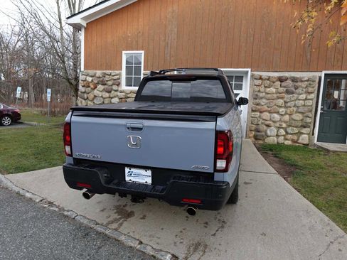 Certified 2023 Honda Ridgeline Black Edition image 7