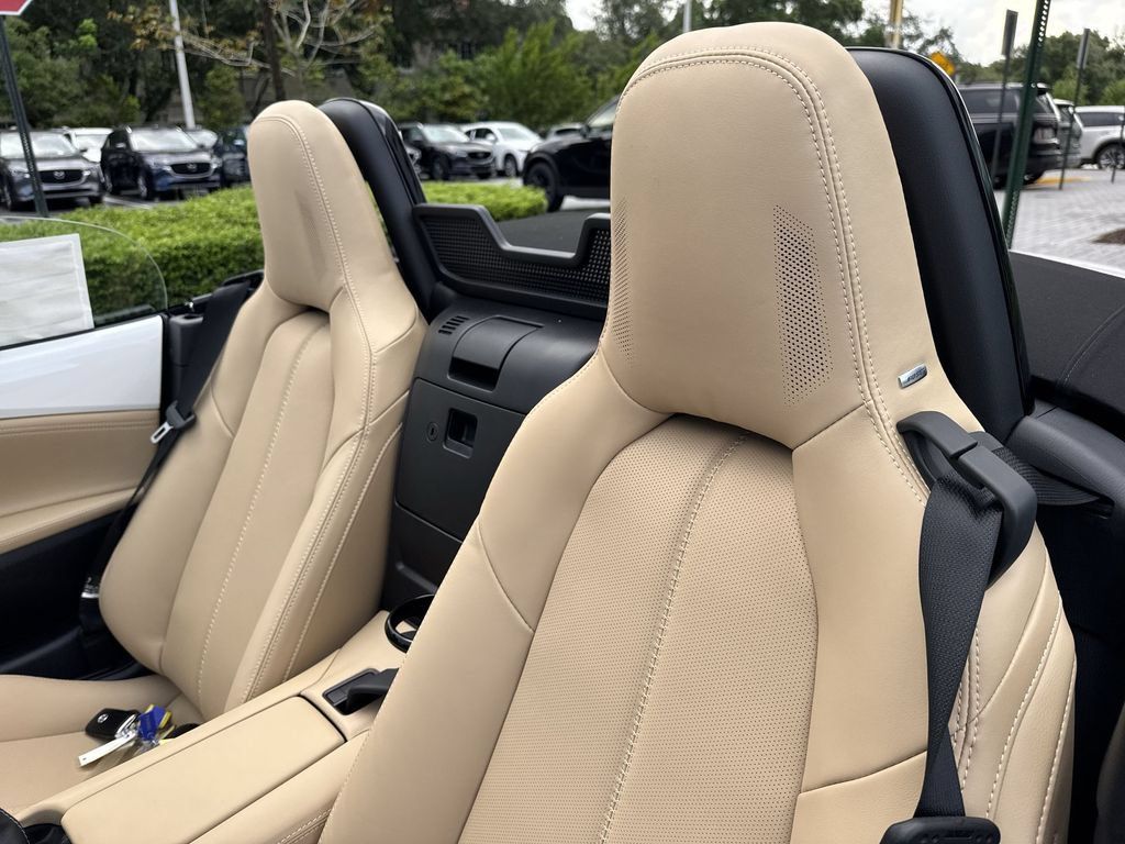 New 2026 MAZDA MX-5 Miata Grand Touring RWD image 40