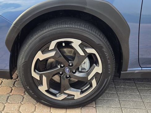 Used 2023 Subaru Crosstrek 2.5i Limited w/ Moonroof Package image 11