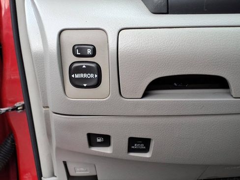 Used 2009 Toyota Camry Hybrid FWD image 17