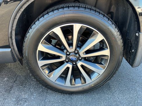 Used 2017 Subaru Forester 2.0XT Touring AWD/4WD image 12