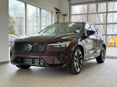 New 2026 Volvo XC60 T8 Ultra w/ Protection Package Premier AWD/4WD image 2