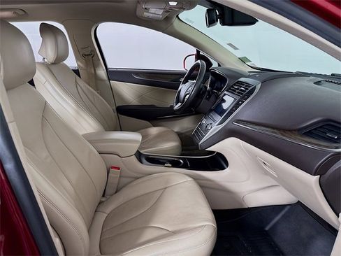 Used 2019 Lincoln MKC Reserve w/ MKC Climate Package image 25