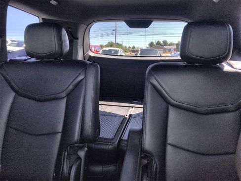 Used 2023 Cadillac XT6 Sport w/ Technology Package image 23