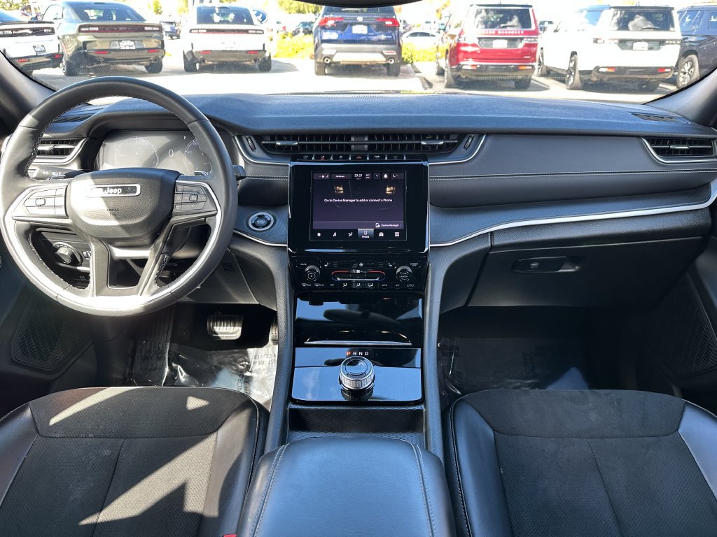 Certified 2024 Jeep Grand Cherokee Altitude AWD/4WD image 21