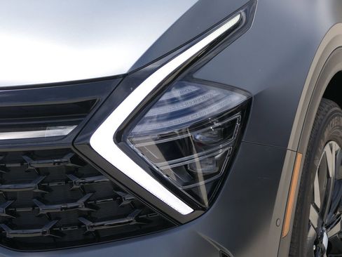 New 2025 Kia Sportage X-Line Prestige image 9