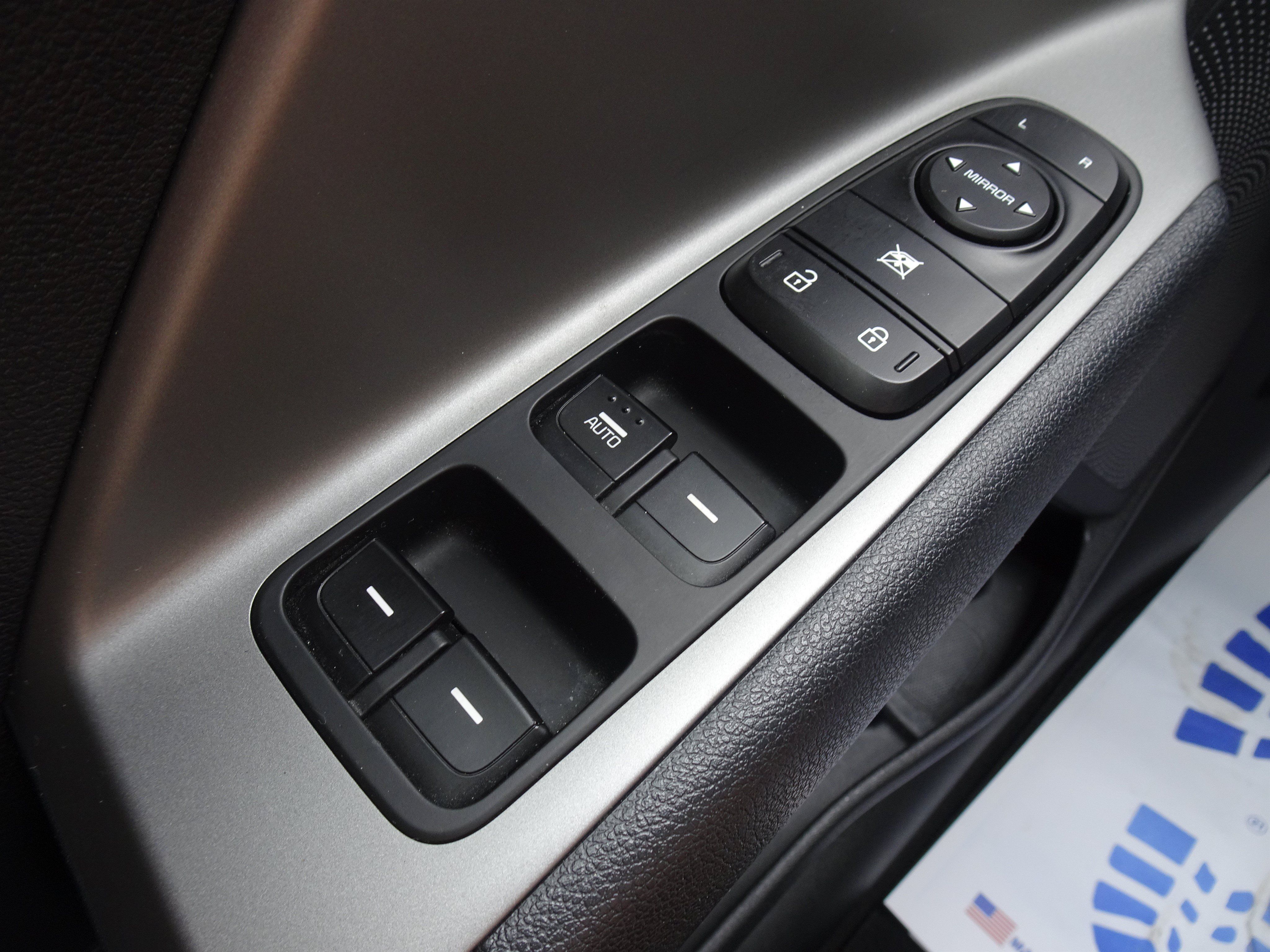 Used 2019 Kia Niro LX FWD image 23