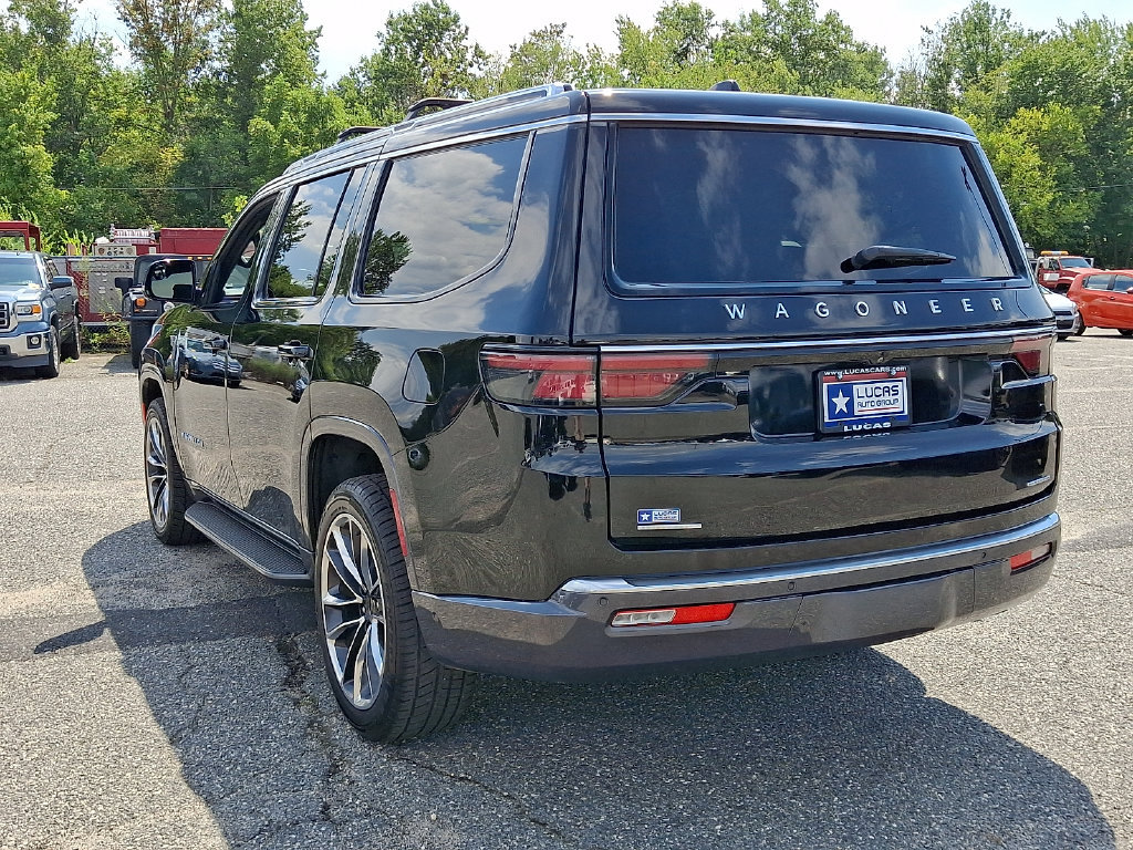 Used 2022 Jeep Wagoneer Series II w/ Convenience Group I AWD/4WD image 9