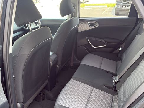 Used 2023 Kia Soul LX w/ Option Group 015 FWD image 27