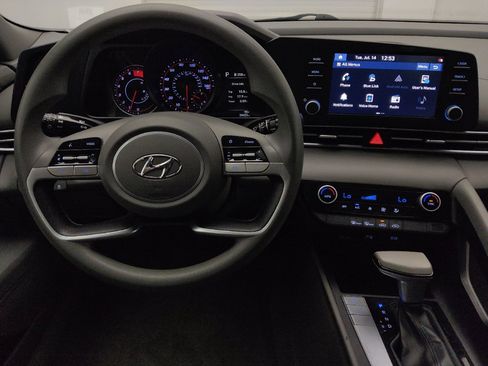 Used 2023 Hyundai Elantra SEL FWD image 22