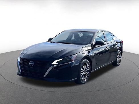 Used 2025 Nissan Altima 2.5 SV image 7