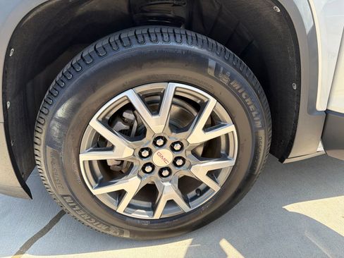 Used 2020 GMC Acadia SLE FWD image 13
