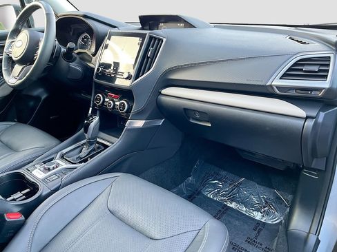 Used 2024 Subaru Forester Limited image 29