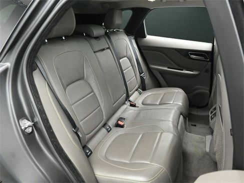 Used 2020 Jaguar F-PACE R-Sport image 18