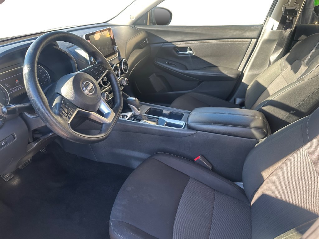 Used 2025 Nissan Sentra SV FWD image 10