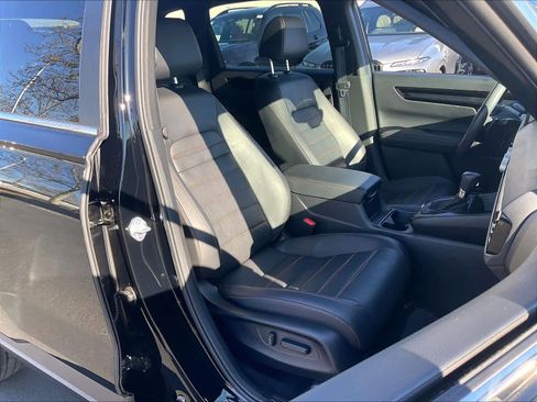Used 2023 Honda CR-V Sport Touring image 10