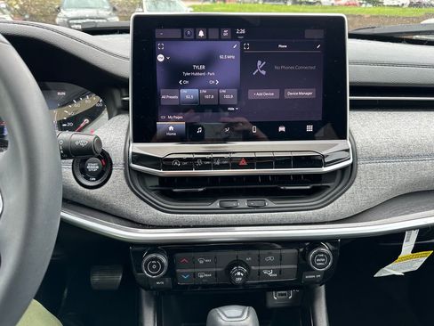 Certified 2022 Jeep Compass Latitude AWD/4WD image 6