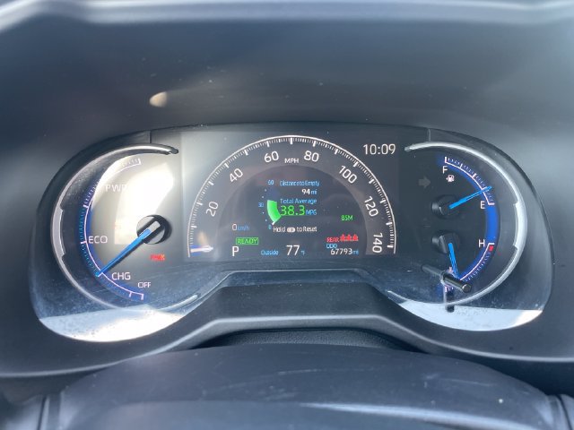 Certified 2025 Toyota RAV4 XLE AWD/4WD image 9