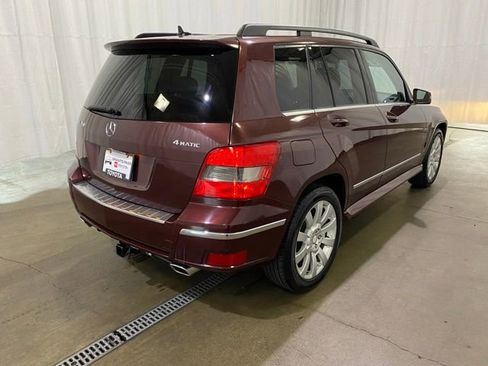 Used 2010 Mercedes-Benz GLK 350 4MATIC image 4
