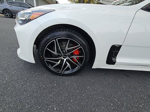 Used 2023 Kia Stinger GT-Line w/ Sun & Sound Package image 12