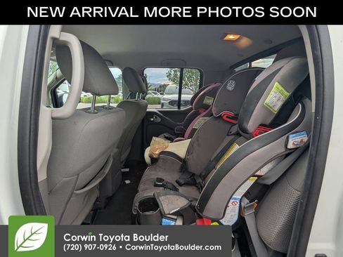 Used 2020 Nissan Frontier SV w/ Midnight Edition Floor Mats AWD/4WD image 11