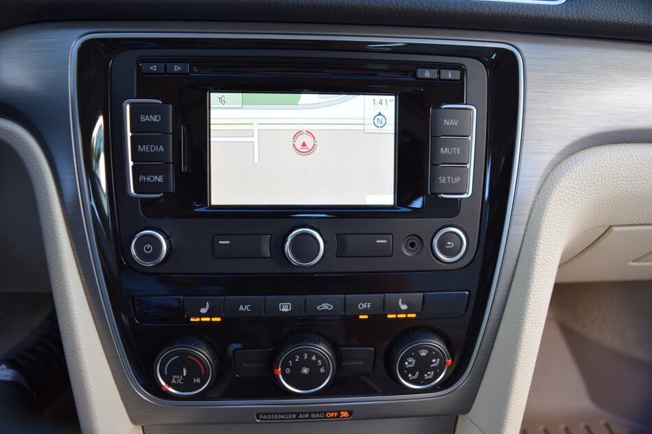 Used 2014 Volkswagen Passat TDI SE FWD image 64