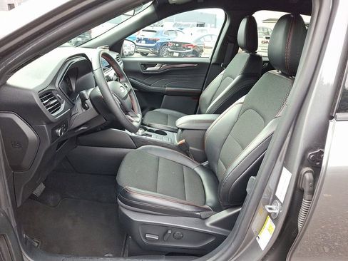 Used 2025 Ford Escape ST-Line image 15