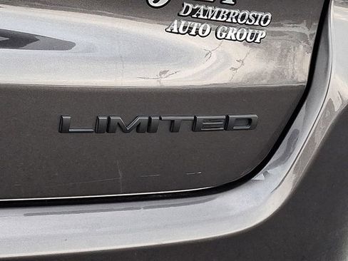 Certified 2023 Jeep Compass Limited image 33