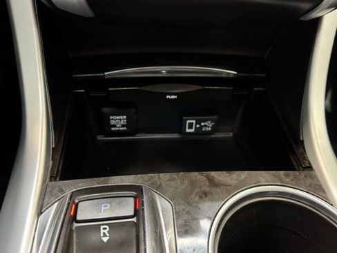 Used 2020 Acura TLX image 25