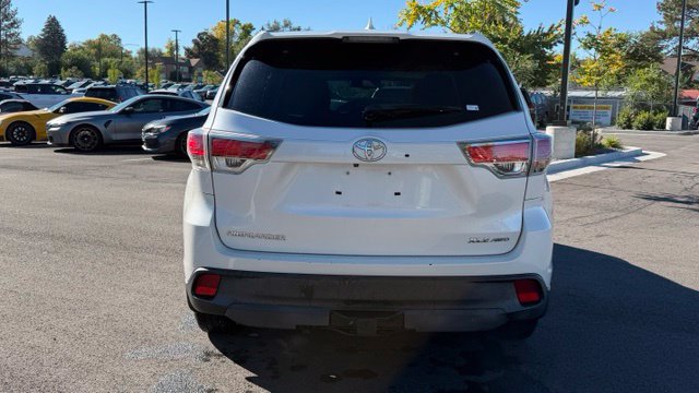 Used 2015 Toyota Highlander XLE AWD/4WD image 5